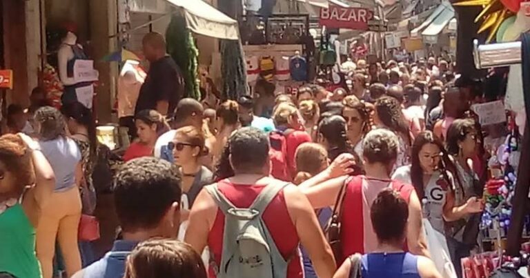 Comércio Popular do Saara no Centro do Rio de Janeiro - Lojas - Consumidores 1