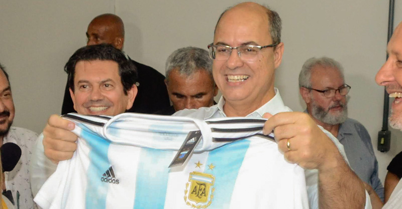 Wilson Witzel com camisa da Argentina
