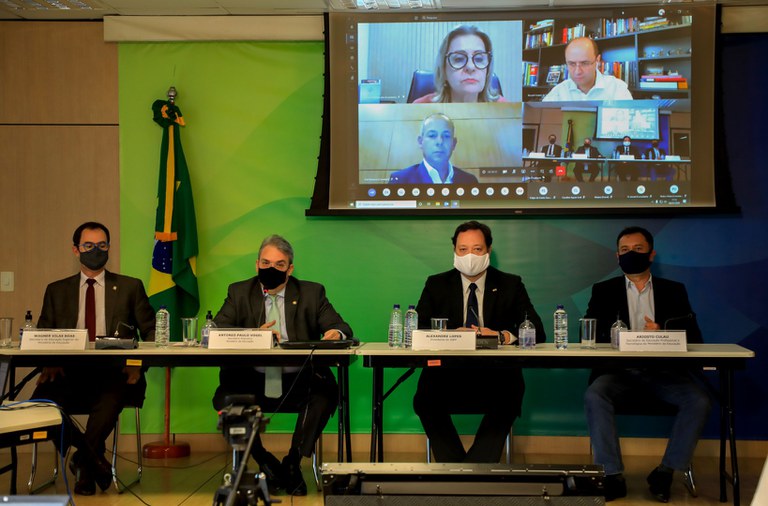 Entrevista Coletiva na sede do MEC. Foto de Naiara Demarco