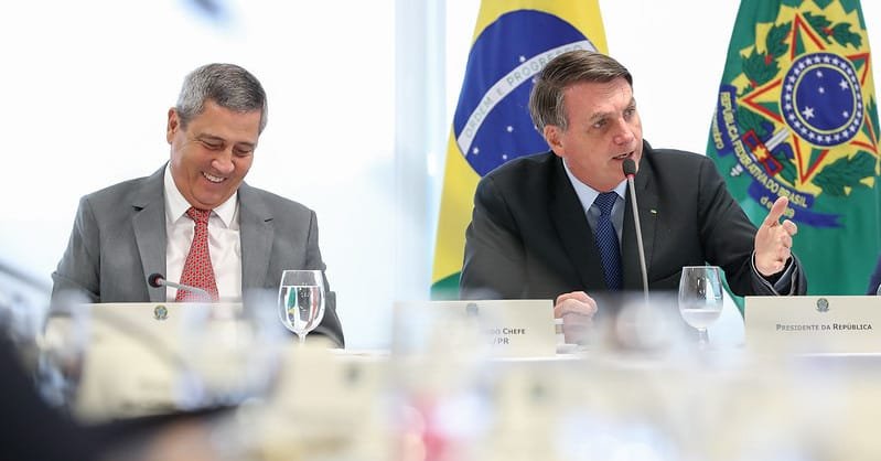 Reunião Ministerial de 22 de abril de 2020, com Jair Bolsonaro, Hamilton Mourão, Braga Netto e outros ministros.