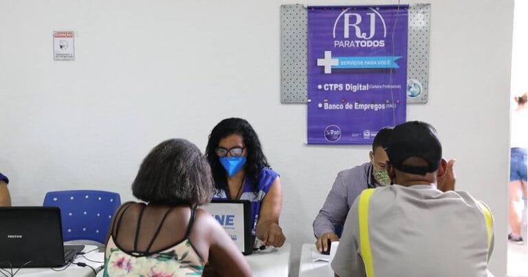 Ação RJ Para Todos na Muzema - Cidade Integrada - Rio de Janeiro - RJ - 29-01-2022 = Foto de Rafael Campos