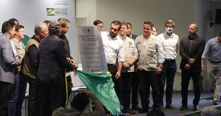 Governador Cláudio Castro participa do início dos testes operacionais do polo GasLub em Itaboraí