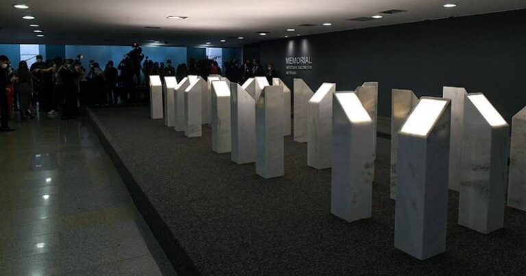 memorial em homenagem a vítimas da COVID-19 no Brasil - Roque de Sá-Agência Senado