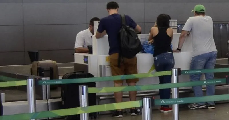 Checkin no aeroporto com despacho de bagagens