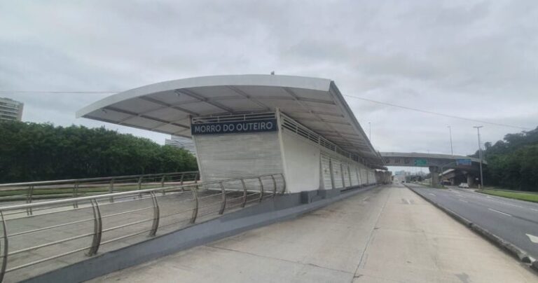 Estação BRT Morro do Outeiro -