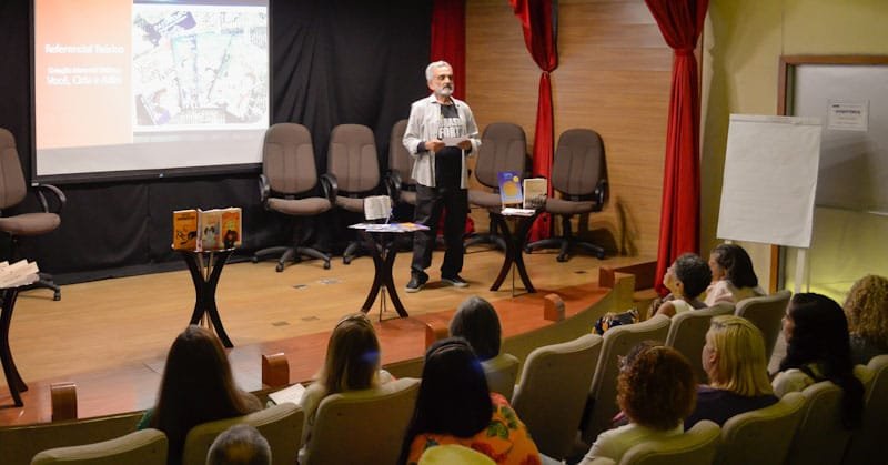 Bate-Papo com Escritores, realizado no dia 18 de abril de 2023, no Auditório do Condomínio Island Personal Offices, na Barra da Tijuca, Rio de Janeiro , RJ