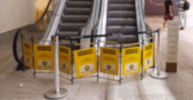 Escada rolante Taquara Plaza desfocada