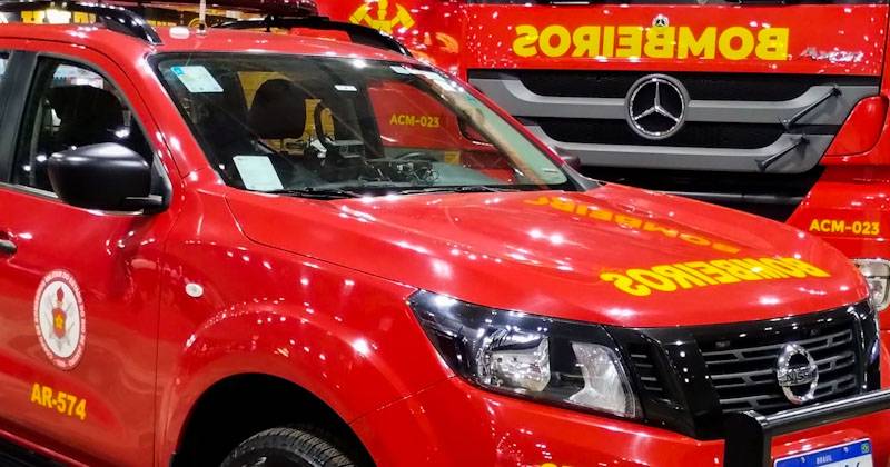 Bombeiros CBMERJ viaturas AR e ACM na LAAD2