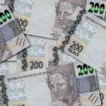 dinheiro notas de 200