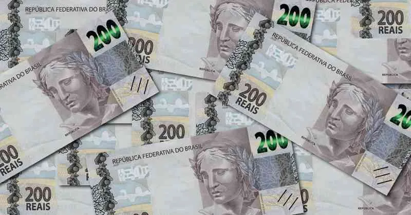 dinheiro notas de 200