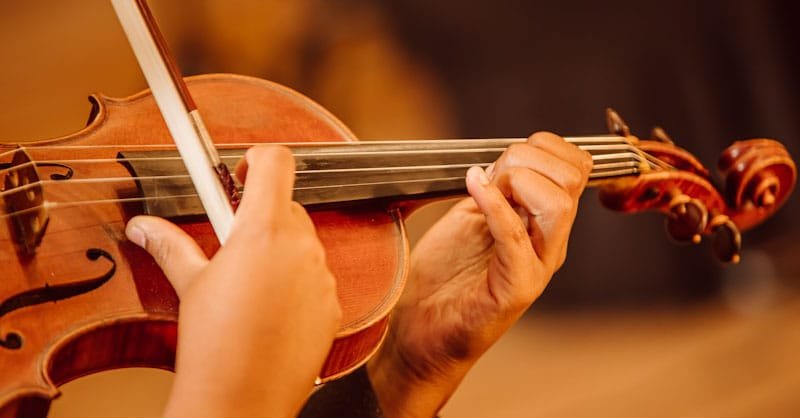 Academia Jovem Orquestra Ouro Preto - Rapha Garcia