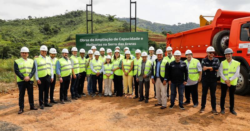 Obra de duplicação da pista de subida da Serra das Araras
