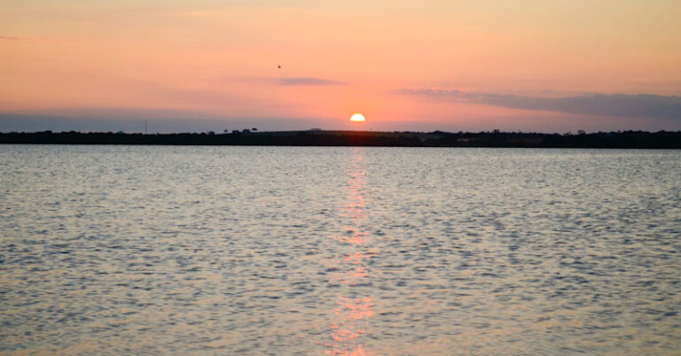 Por do Sol na Lagoa de Araruama central