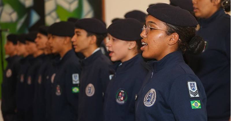 Escola Cívico Militar SP