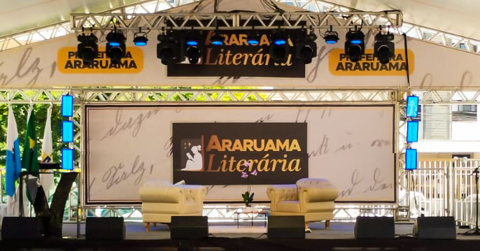 Palco Araruama Literária vazio