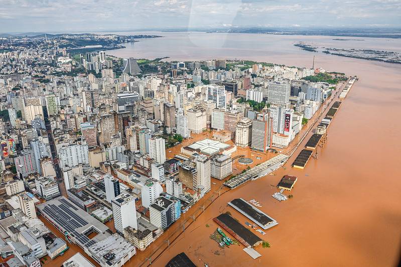 Sobrevoo das áreas afetadas pelas chuvas em Canoas