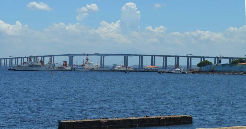 Ponte Rio-Niterói, chegando em Niterói