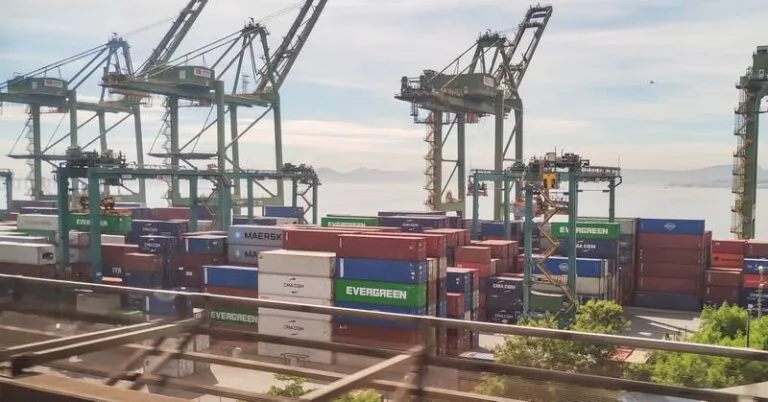 Porto do Rio de Janeiro importação exportação containers ou contêiners 1
