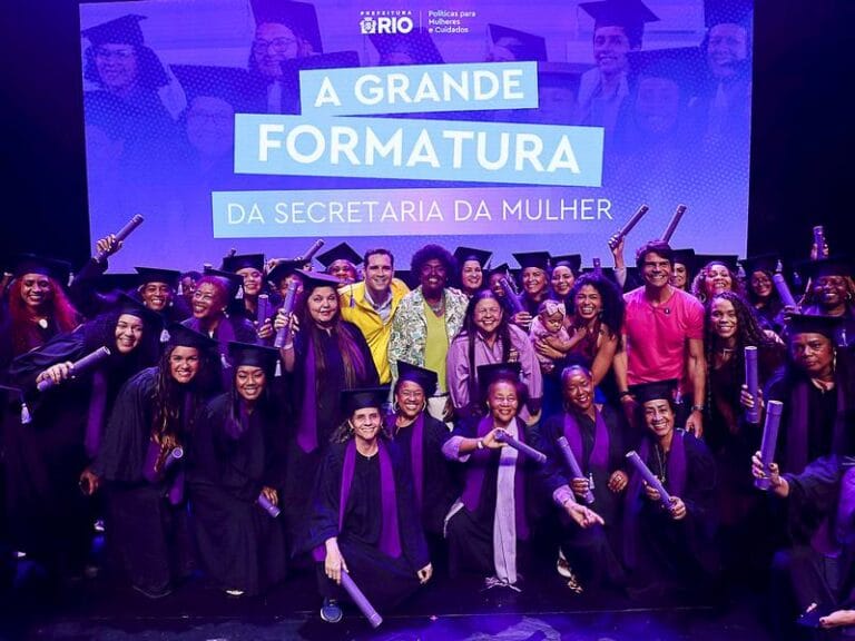 Formatura de cursos oferecidos pelas Casas da Mulher Carioca e participantes dos programas Mulher Cidadã, Mulheres do Rio e Rede Empreendedora Carioca.